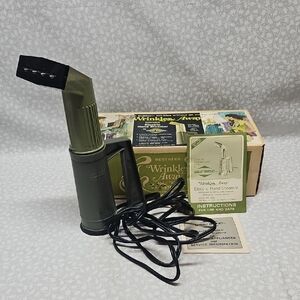 Wrinkles Away Portable Electric Hand Steamer by West Bend 5089 Avocado